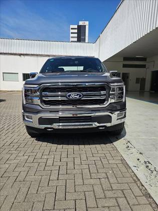 FORD F-150 5.0 V8 GASOLINA CD LARIAT FX4 AUTOMÁTICO